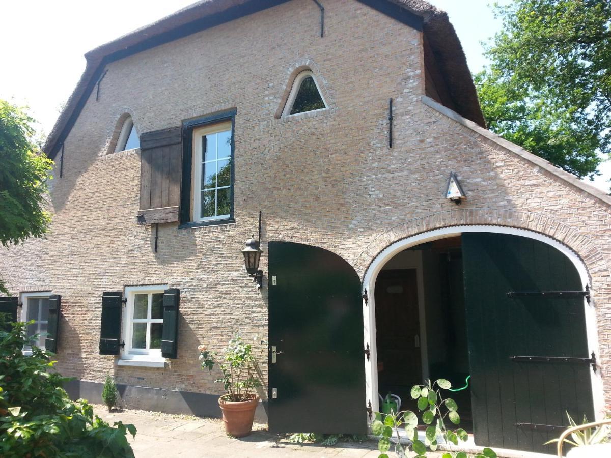 B & B De Pimpelmees 's-Gravenmoer Exterior foto